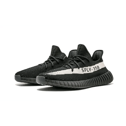 Yeezy Boost 350 V2 Oreo - Passeport Cases