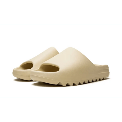 Yeezy Slide Bone (2022 Restock) - Passeport Cases