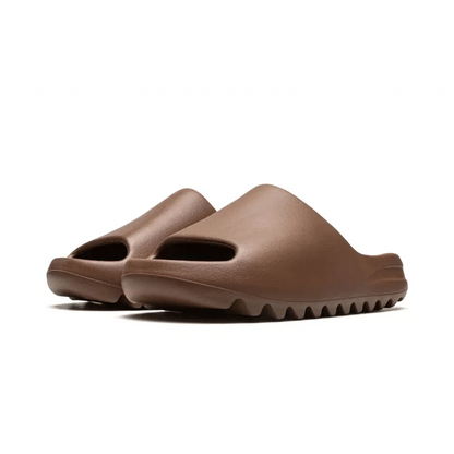 Yeezy Slide Flax - Passeport Cases