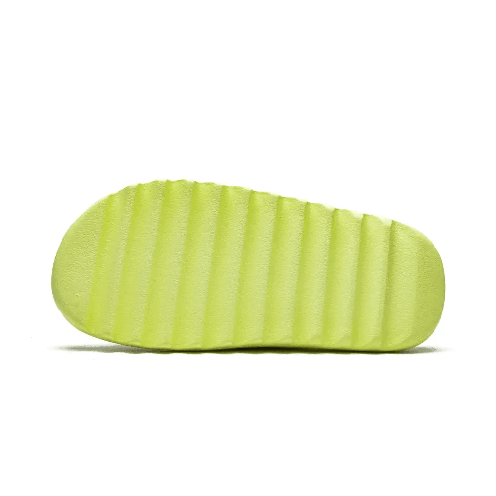 Yeezy Slide Glow Green - Passeport Cases