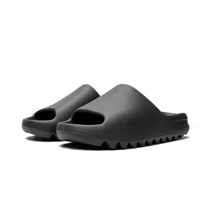 Yeezy Slide Onyx - Passeport Cases